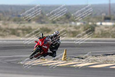 media/Jan-15-2026-Racers Edge (Thu) [[dfebeb70ab]]/3-B Group/Session 2 (Turn 11)/